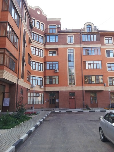 Продается 2-комнатная квартира ул.Комарова